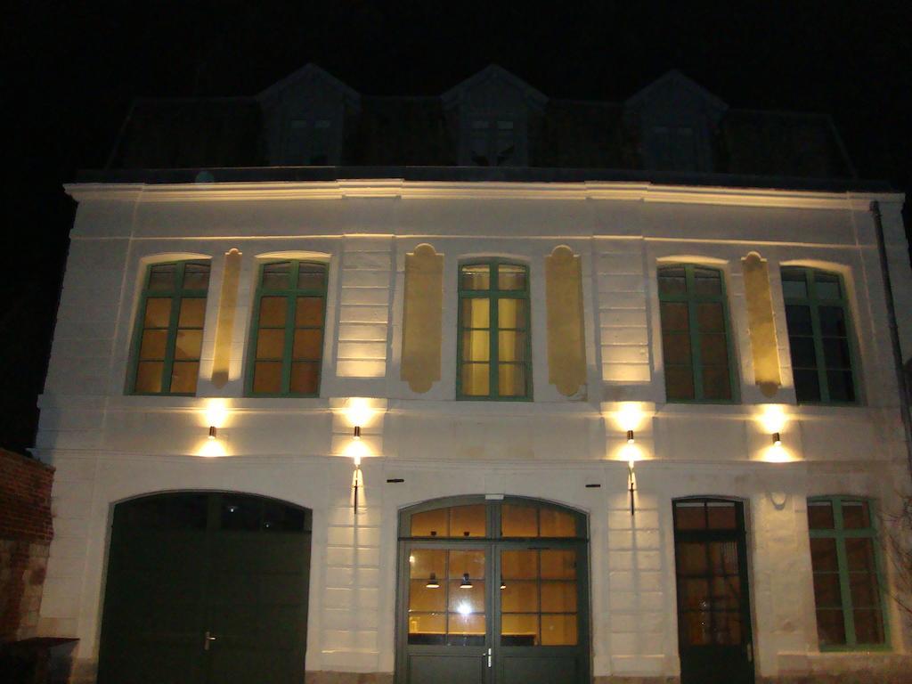 La Cour Des Carmes Bed & Breakfast อาร์ราส ภายนอก รูปภาพ