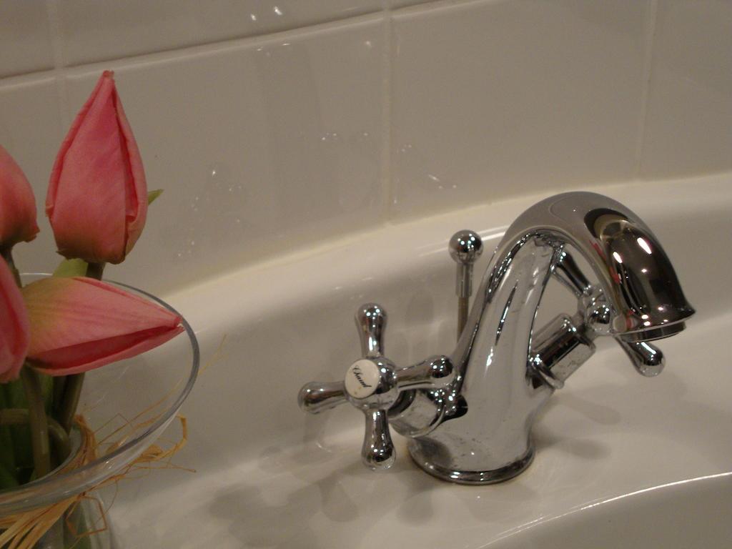 La Cour Des Carmes Bed & Breakfast อาร์ราส ภายนอก รูปภาพ